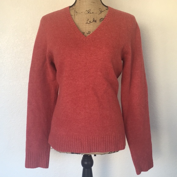 GAP Sweaters - Gap reddish sweater size M